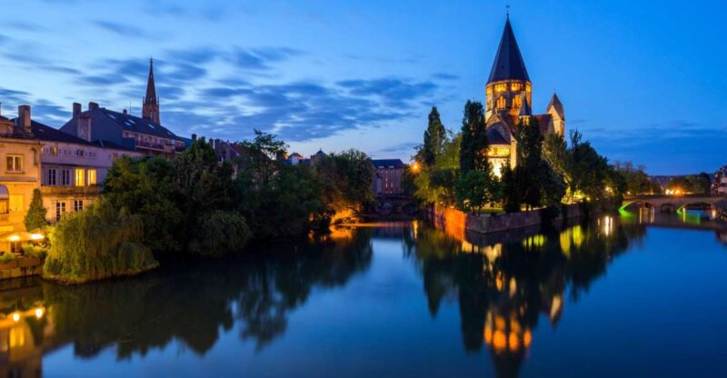 Metz: Self-Guided Highlights Scavenger Hunt & Walking Tour - Highlights