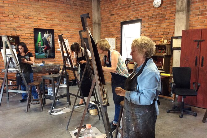 Mexican Art Class - Instructor Qualifications