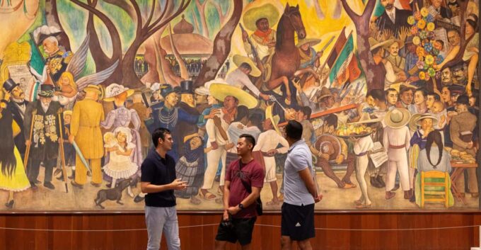 Mexican Muralism With a True Art Lover - Discovering San Ildefonsos History