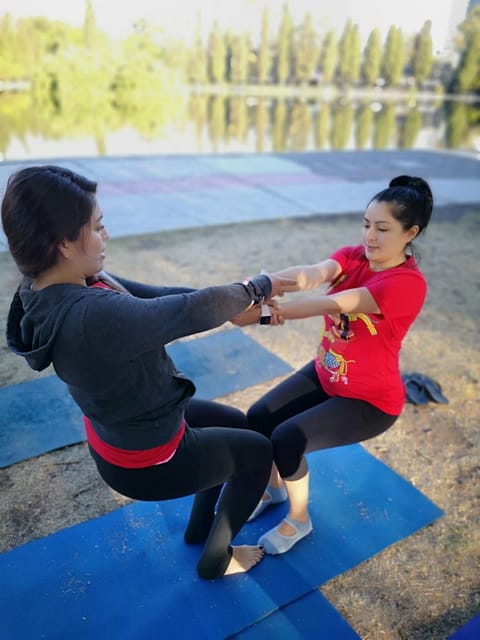 Mexico City: Acroyoga Class at Chapultepec Park - Class Structure