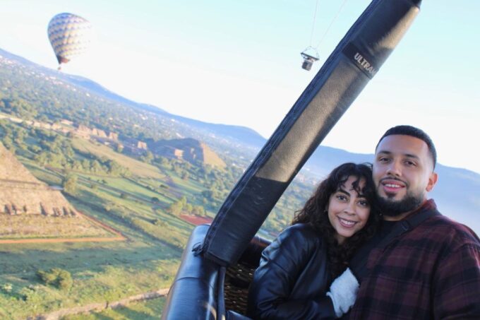 Mexico City: Air Balloon Flight & Breakfast in Natural Cave - Natural Cave Breakfast
