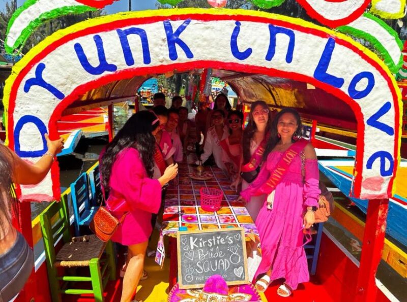 Mexico City: Bachelor/ Bachelorette/Bday Boat Private Group - Accessibility and Language