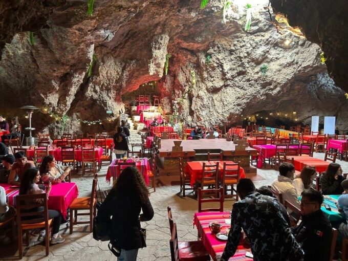 Mexico City: Balloon Flight, Breakfast in Cave and Pyramids - Balloon Flight Experience