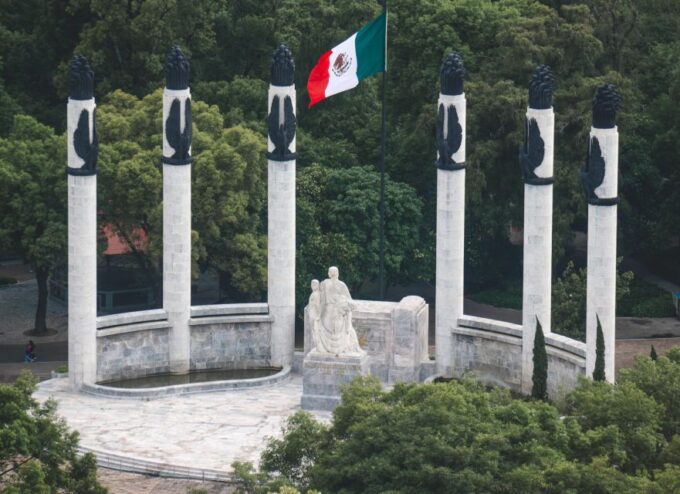 Mexico City: Chapultepec Park Bike Experience - Exploring Chapultepec Park by Bike