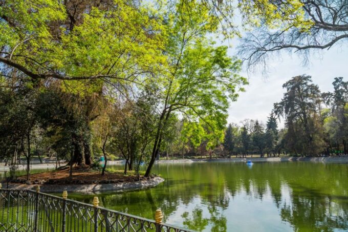 Mexico City: Chapultepec Park Bike Experience - Visiting Castillo De Chapultepec