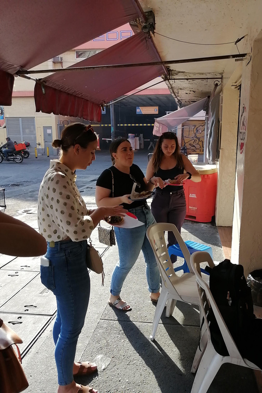 Mexico City: Eat & Explore Street Food - Culinary Experience