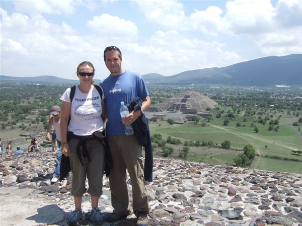 Mexico City Full-Day Teotihuacan Pyramids and Temples Tour - Itinerary and Highlights