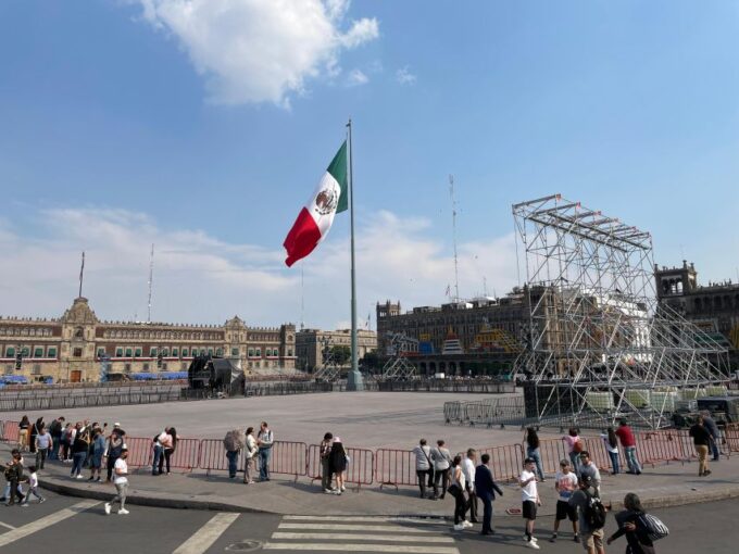Mexico City: History, Architecture, & Muralism Walking Tour - Frequently Asked Questions