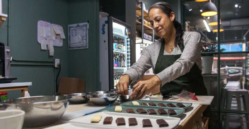 Mexico City: Mexican Chocolate Experience With Tastings - Sensory Experiences and Flavor Profiles