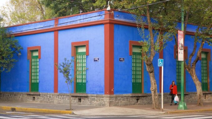 Mexico City: Skip-the-Line Ticket to The Frida Kahlo Museum - Museum Location and Hours