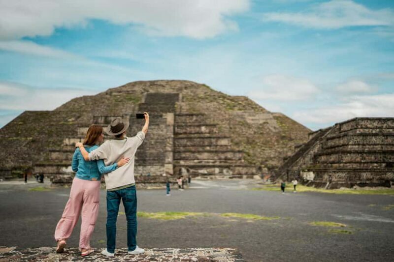 Mexico City: Teotihuacan & Guadalupe Shrine Tour with Lunch - Deep Dive into the Itinerary