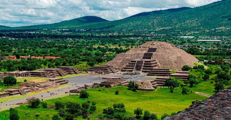 Mexico City: Teotihuacan Tour, Cave Restaurant & Basilica - Key Points