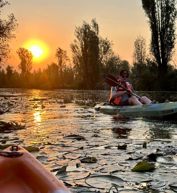 Mexico City: the Island of Dolls in a Kayak - Visiting the Eerie Doll Island