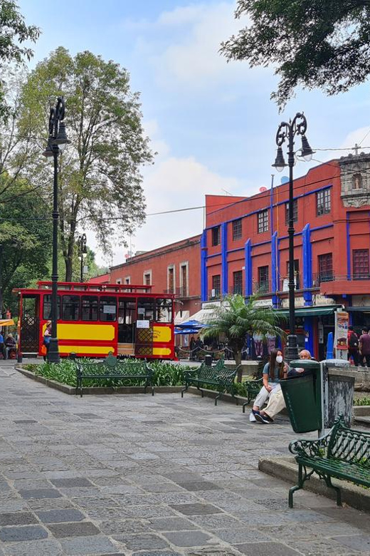 Mexico City: Tour the Blue House, Xochimilco, and Coyoacan - Inclusions
