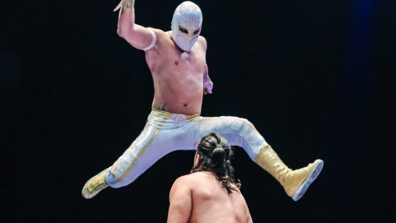Mexico City: Turiluchas Amazing Wrestling Show - Unique Moves and Presentation