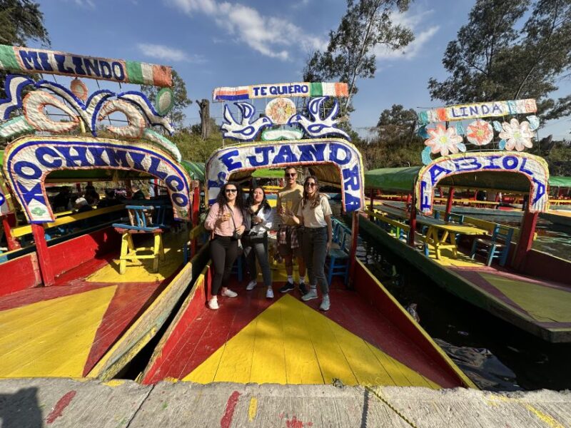 Mexico City: Xochimilco Boat Tour With Meal and Drinks - Itinerary Highlights