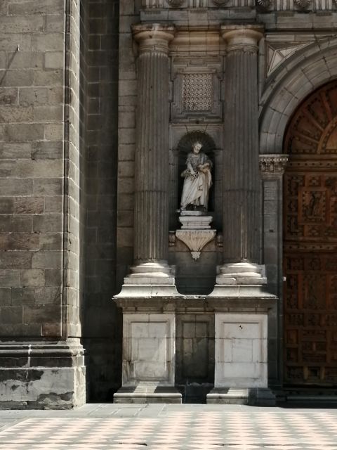 Mexico Citys Historical Sights: Audio Guided Walking Tour - Globalization and Colonial Ceramics