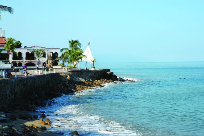 Mexico: Puerto Vallarta City Tour - Coastal Rock Formations and Landmarks