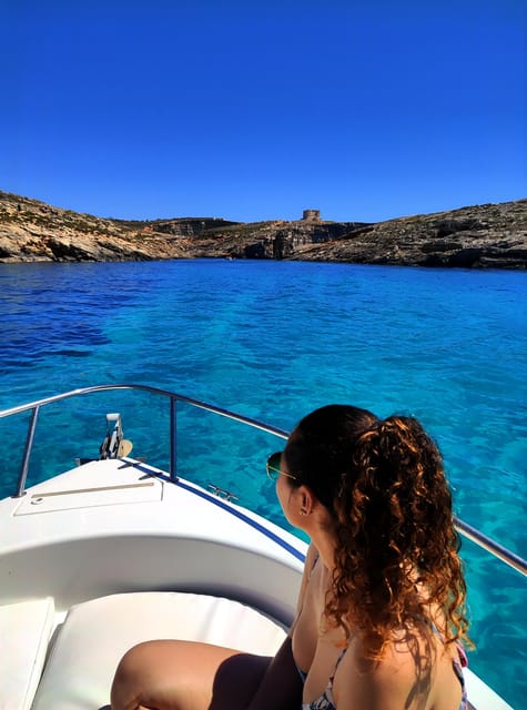 Mgarr/Mellieha: Gozo, Comino, Crystal & Blue Lagoon Cruise - Boat Features and Comfort