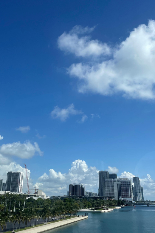 Miami: 2 Hours Private City Tour by Air-Conditioned Vehicle - Key Points