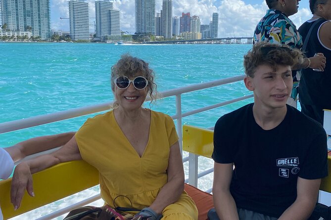 Miami: 60 Min City Cruise Millionaires Homes & Venetian Islands - Traveler Capacity and Participation