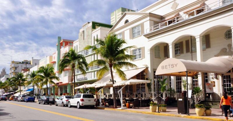 Miami - Art Deco Highlights & The Wolfsonian Museum Tour - Tour Language and Cancellation