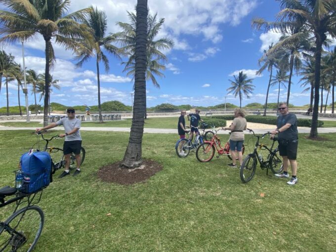 Miami Beach Art Deco & History Non-Touristy Bike Tour - Tour Logistics and Inclusions