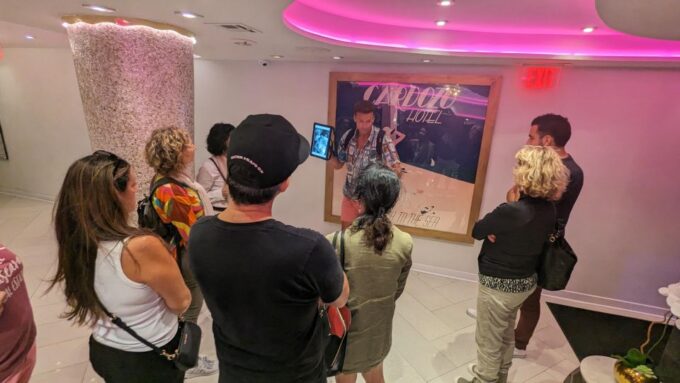 Miami Beach Art Deco & History Non-Touristy Walking Tour - Discovering True Crime and Scandals