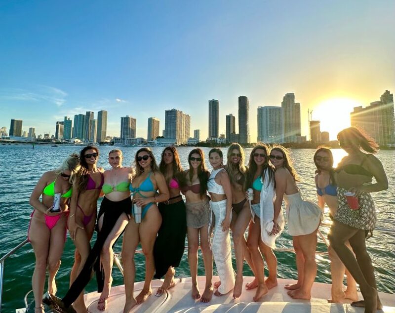 Miami Beach: Biscayne Bay Sightseeing Cruise With Swim Stop - Booking and Cancellation