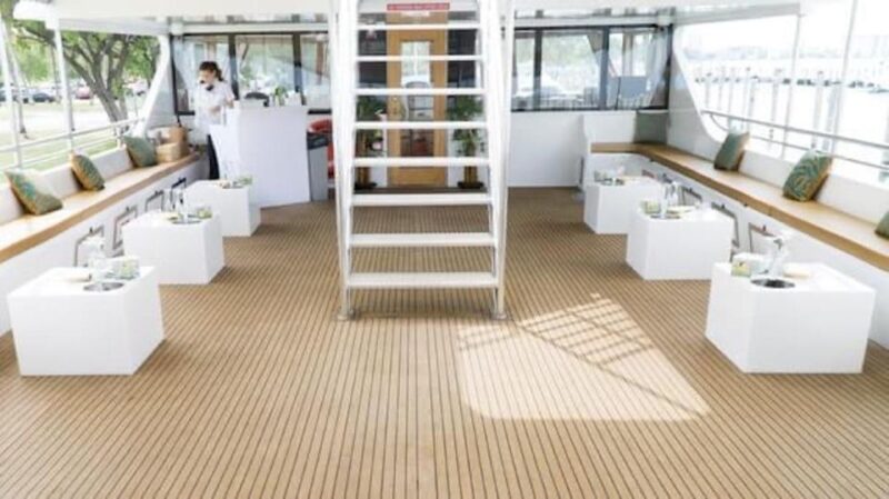 Miami: Beach Boat Tour and Sunset Cruise in Biscayne Bay - Experience and Itinerary