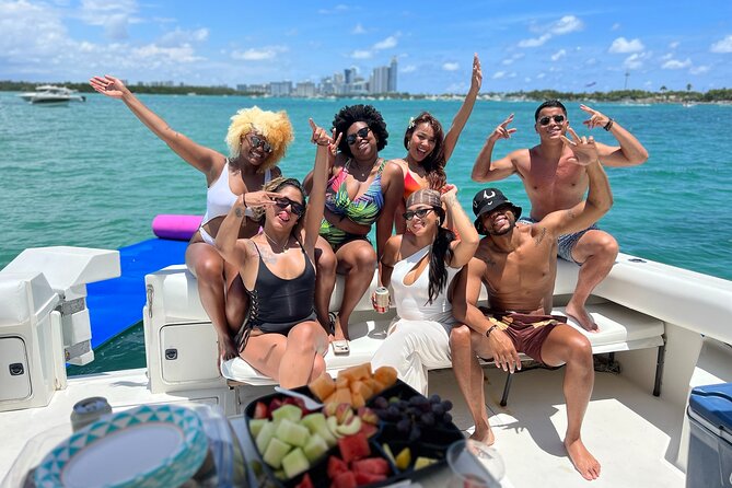 Miami Beach Luxury Yacht Adventure: Explore Stunning Coastline - Meeting and Pickup Information