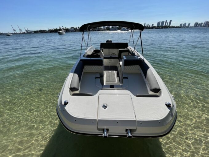 Miami Beach: Private Boat Tour With Captain and Champagne - Additional Information