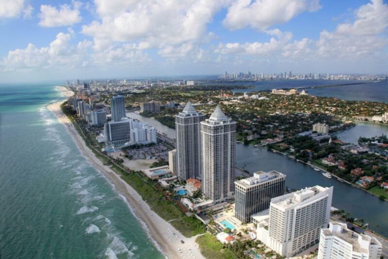 Miami Beach: Private Deluxe Airplane Tour With Champagne - Key Points