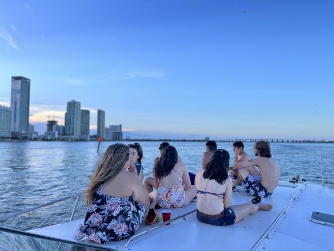 Miami Beach: Private Yacht Rental With Captain and Champagne - Location and Accessibility