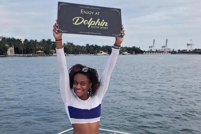 Miami Beach VIP Boat Tour: 2 Hours With Captain & Champagne - Exclusive Amenities Provided