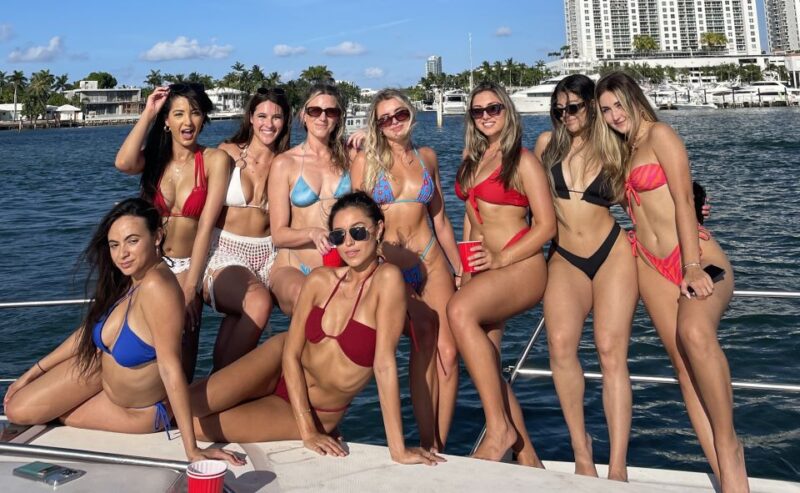 Miami Beach: Yacht Cruise With Swim Stop - Spot Marine Life