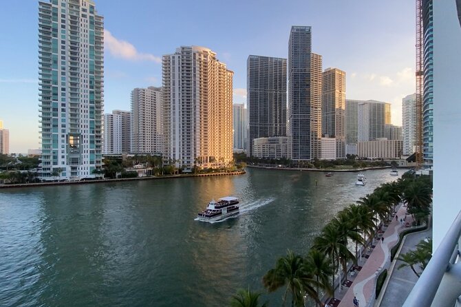 Miami: Biscayne Bay Star Island Sightseeing Cruise+Miami Skyline - Accessibility