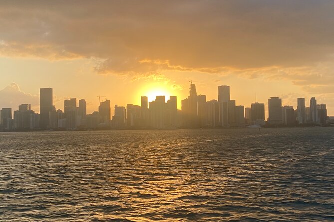 Miami: Biscayne Bay Star Island Sightseeing Cruise+Miami Skyline - Frequently Asked Questions