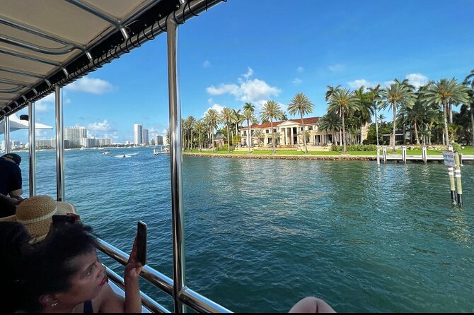 Miami Boat Tour of Celebrity Homes & Miami River Skyline 360 View - Pricing and Booking Information