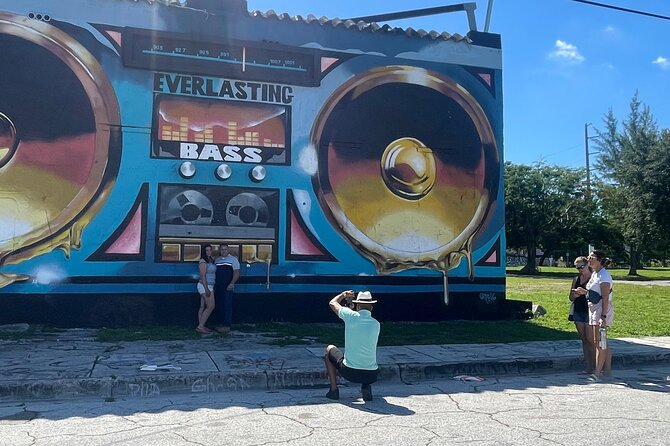 Miami Cultural City Tour, Little Havana & Wynwood Exploration - Bayside Marketplace Exploration