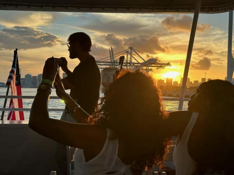 Miami Evening Sunset Cruise Millionaire Homes+Skyline Lights - FAQ