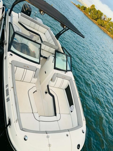 Miami: Guided Boat Tour with Champagne - Discovering Miami from the Water