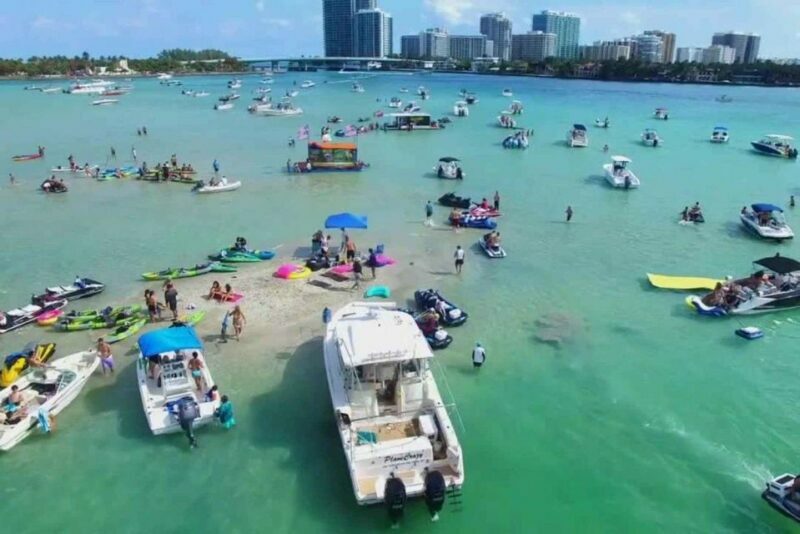 Miami: Guided Boat Tour with Champagne - Food, Drinks, and Fun on Board