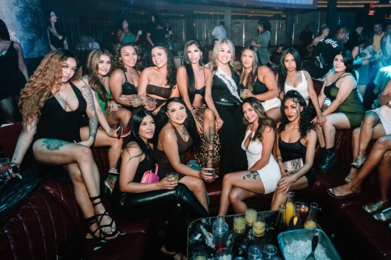Miami: Hip Hop Party Bus, Open Bar and Nightclub Tour - Experience Highlights
