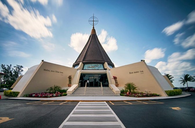 Miami: History Through Architecture Private Tour With Transport - Taking in the Art Deco Districts Allure