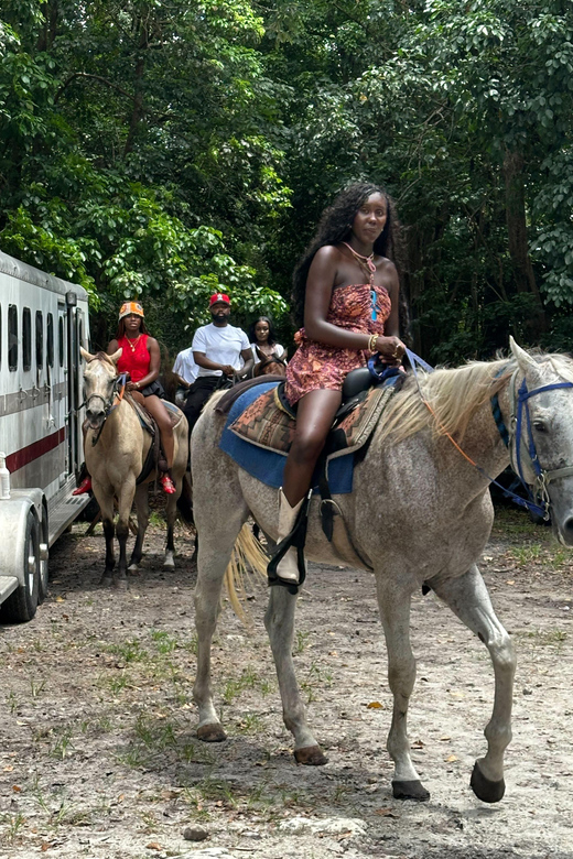 Miami: Horseback Riding in South Beach - Safety Measures Emphasized