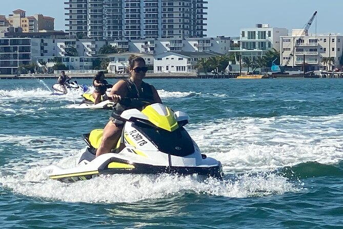 Miami: Jetski From Duffys in Sunny Isles - Preparing for the Jet Ski Rental