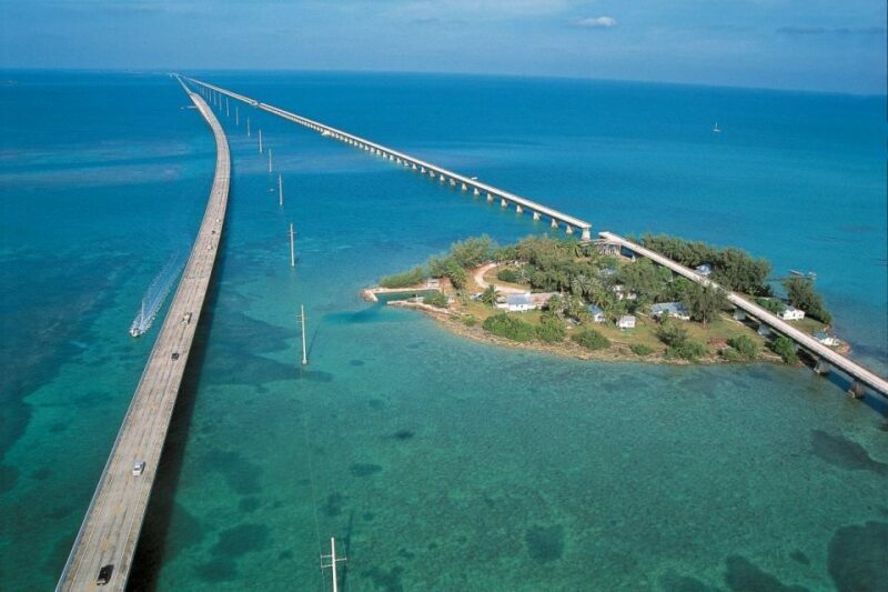 Miami: Key West Boat Tour w/ Optional Snorkeling & Open Bar - Key Points