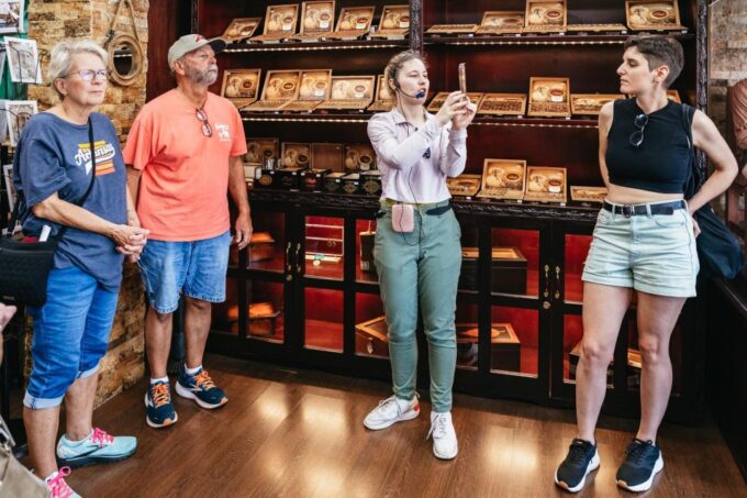 Miami: Little Havana Food Walking Tour With Tastings - Customer Reviews and Ratings