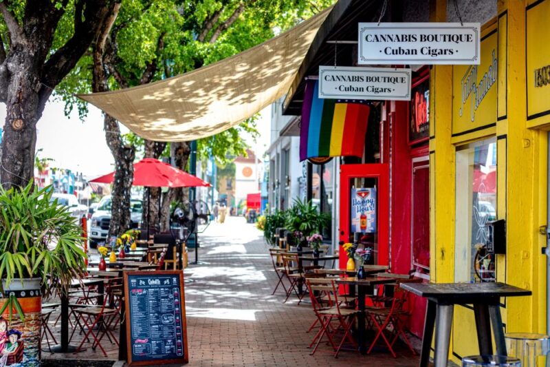 Miami: Little Havana Wow Walking Tour - Small Group Size - Participant Experience